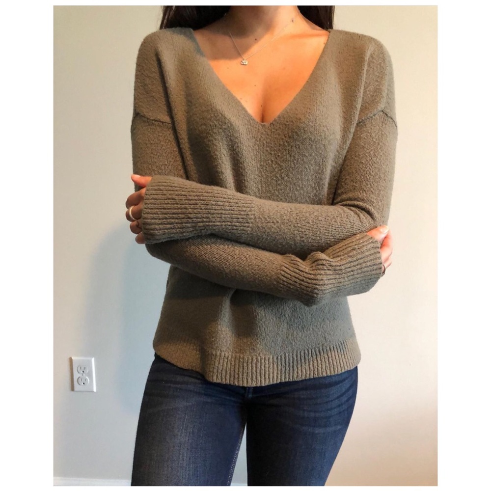 Sweater - Picture 2 of 3